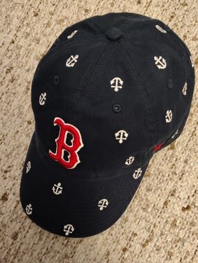 Genuine Merchandise Navy Blue Boston Red Sox  , Fenway Park Sailor'sAnchor Cap